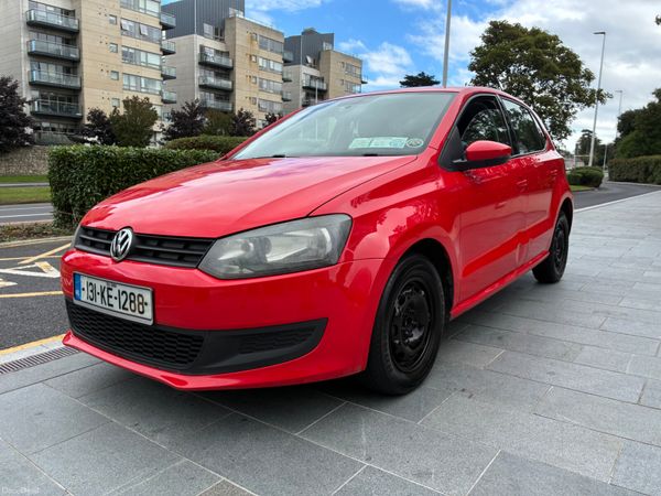 Volkswagen Polo Hatchback, Petrol, 2013, Red