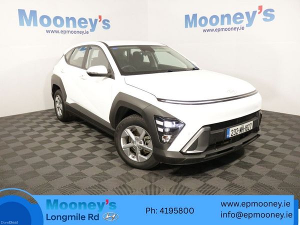 Hyundai KONA MPV, Petrol, 2023, White
