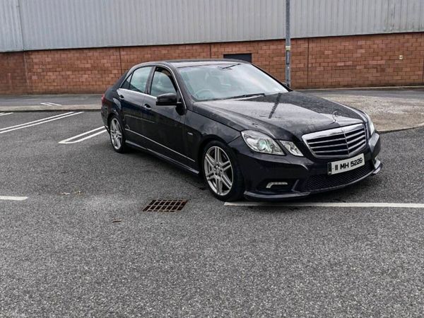 Mercedes-Benz E-Class Saloon, Diesel, 2011, Black