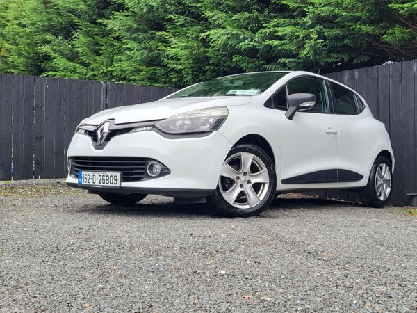 Renault Clio Hatchback, Petrol, 2015, White
