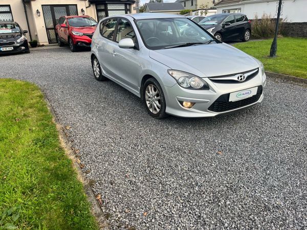 Hyundai i30 Hatchback, Diesel, 2012, Silver