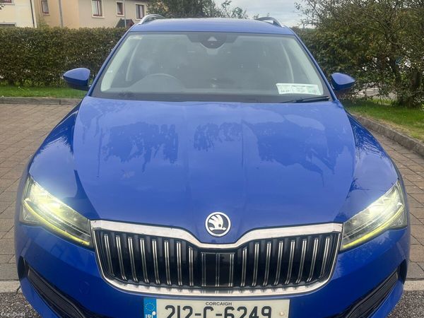 Skoda Superb Estate, Diesel, 2021, Blue