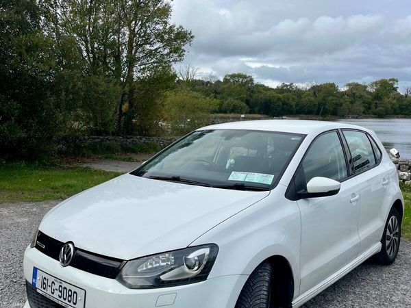 Volkswagen Polo Hatchback, Petrol, 2016, White