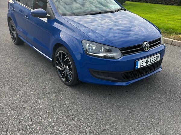 Volkswagen Polo Hatchback, Petrol, 2013, Blue