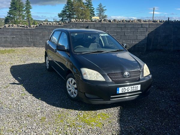 Toyota Corolla Hatchback, Petrol, 2003, Black