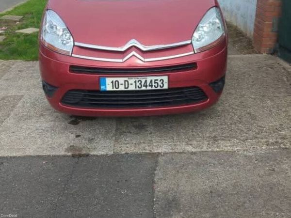 Citroen C4 Hatchback, Diesel, 2010, Red