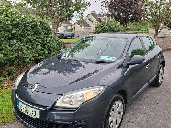 Renault Megane Hatchback, Diesel, 2013, Grey