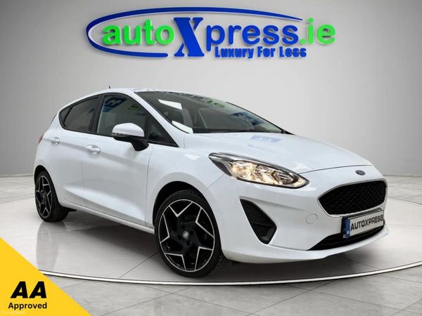 Ford Fiesta Hatchback, Petrol, 2019, White
