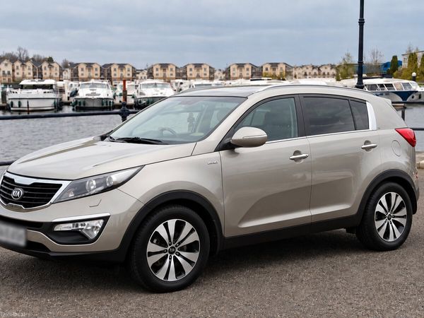 Kia Sportage SUV, Diesel, 2011, Silver