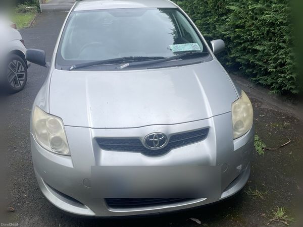 Toyota Auris Hatchback, Petrol, 2007, Silver