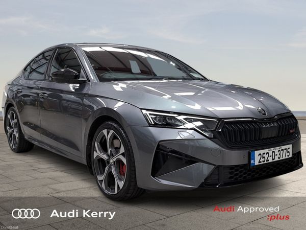 Skoda Octavia Saloon, Petrol, 2025, Grey
