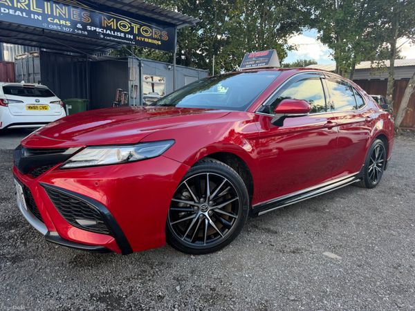 Toyota Camry Saloon, Petrol Hybrid, 2022, Red