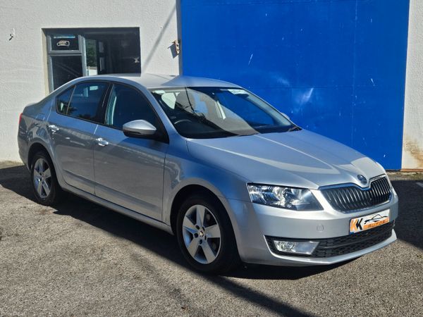 Skoda Octavia Saloon, Diesel, 2014, Silver