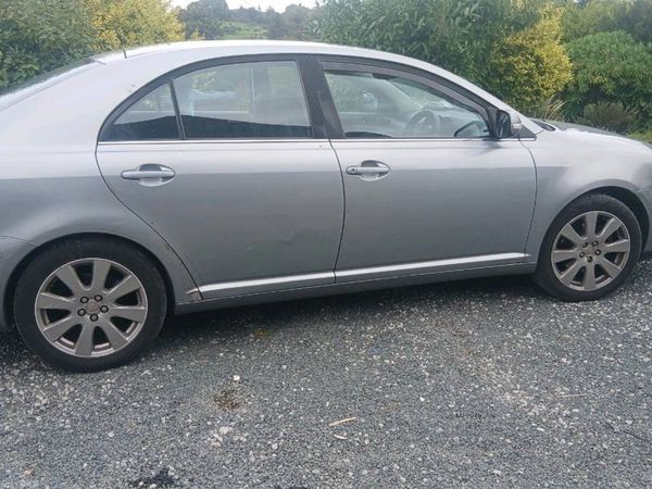 Toyota Avensis Hatchback, Diesel, 2008, Silver