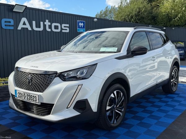 Peugeot 2008 MPV, Petrol, 2023, White