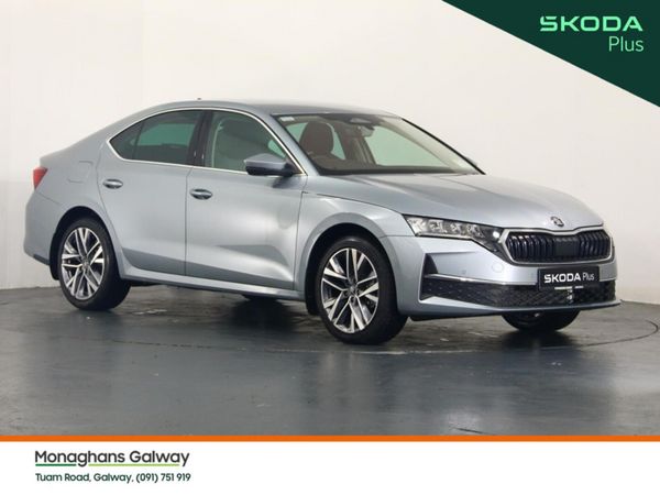 Skoda Octavia Hatchback, Diesel, 2026, Grey