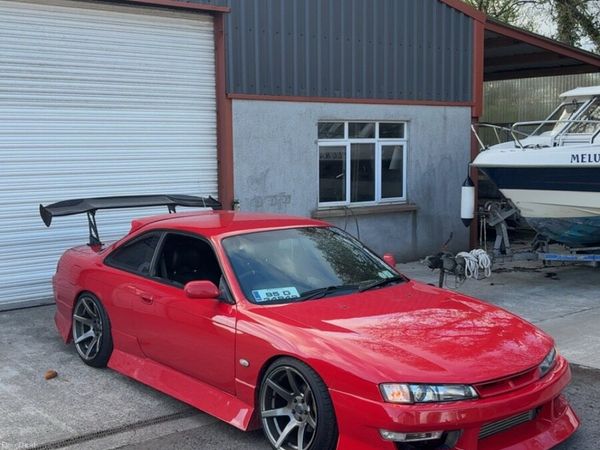 Nissan 200SX Hatchback, Petrol, 1995, Red