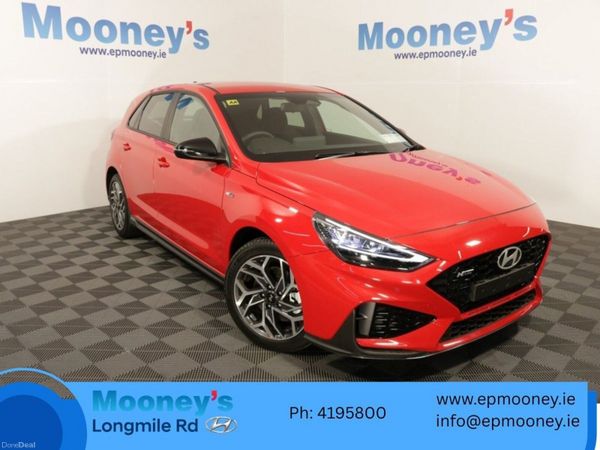 Hyundai i30 Hatchback, Petrol, 2027, Red