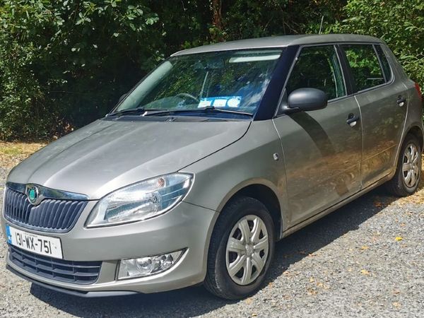 Skoda Fabia Hatchback, Petrol, 2013, Beige