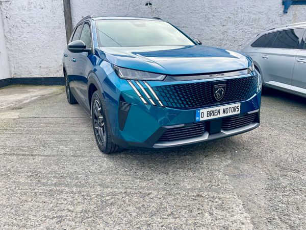 Peugeot 5008 MPV, Petrol Hybrid, 2025, Blue