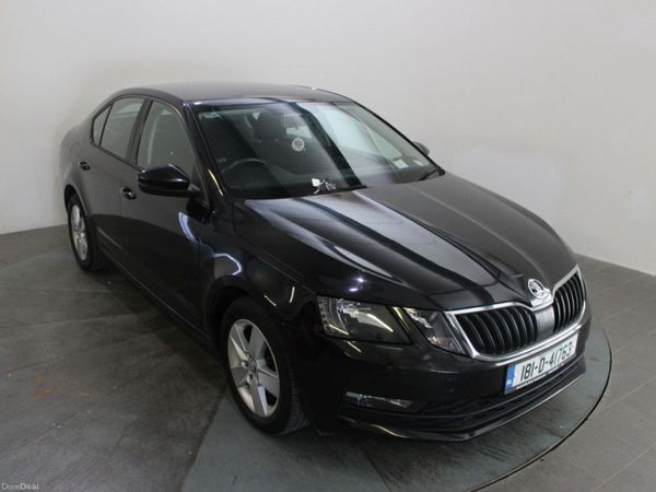 Skoda Octavia Saloon, Diesel, 2018, Black