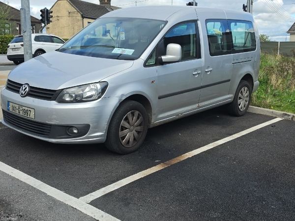 Volkswagen Caddy Maxi Life MPV, Diesel, 2014, Silver