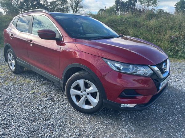 Nissan Qashqai MPV, Diesel, 2019, Red