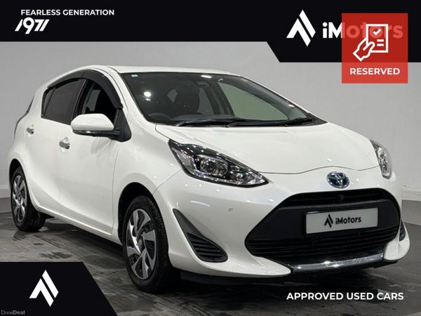 Toyota Aqua Hatchback, Petrol Hybrid, 2021, White