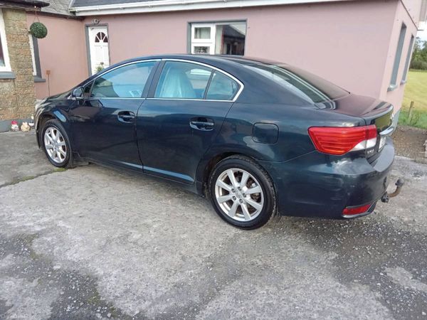Toyota Avensis Saloon, Diesel, 2013, Grey