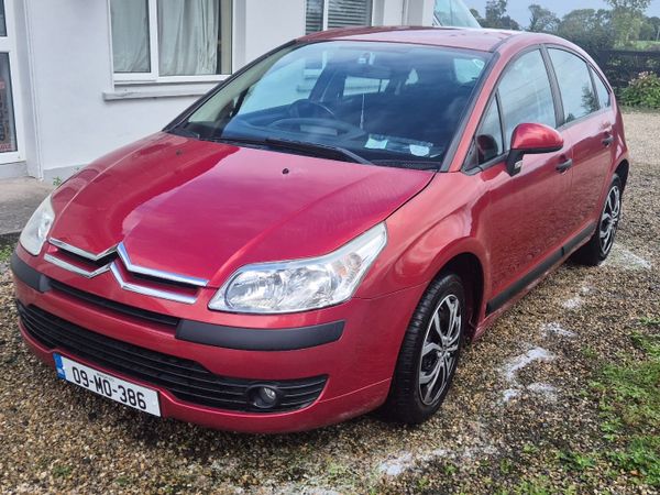 Citroen C4 Hatchback, Petrol, 2009, Red