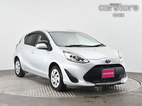 Toyota Aqua Hatchback, Petrol Hybrid, 2021, Silver