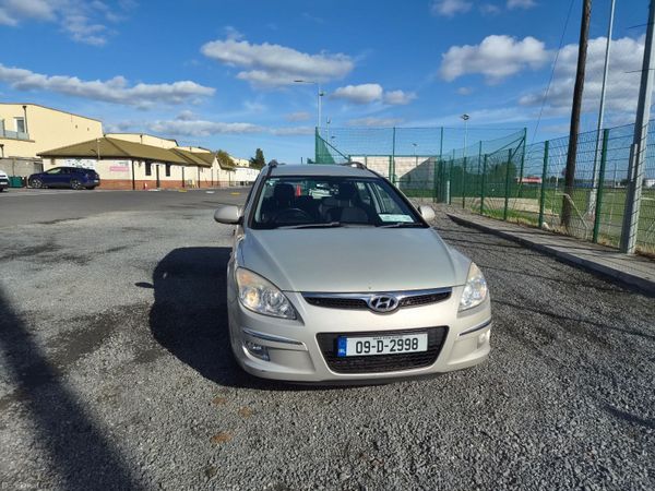 Hyundai i30 Estate, Diesel, 2009, Silver