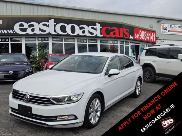 Volkswagen Passat Saloon, Diesel, 2018, White