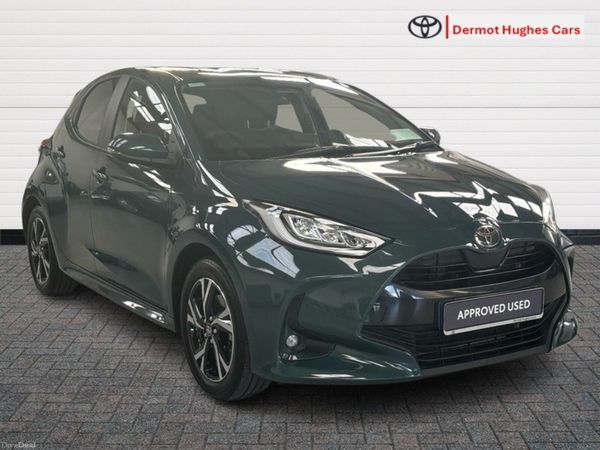 Toyota Yaris Hatchback, Petrol Hybrid, 2026, Green