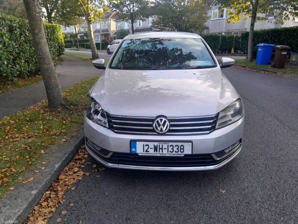 Volkswagen Passat Saloon, Diesel, 2012, Silver
