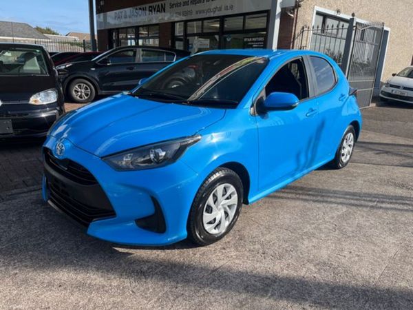 Toyota Yaris Hatchback, Petrol, 2020, Blue