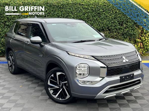Mitsubishi Outlander SUV, Petrol Hybrid, 2022, Grey