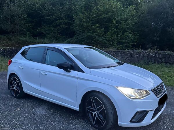 SEAT Ibiza Hatchback, Petrol, 2018, White