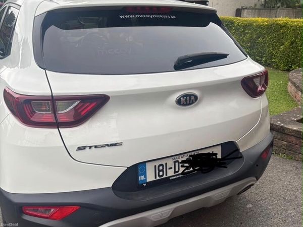 Kia Stonic Estate/Jeep, Petrol, 2018, White