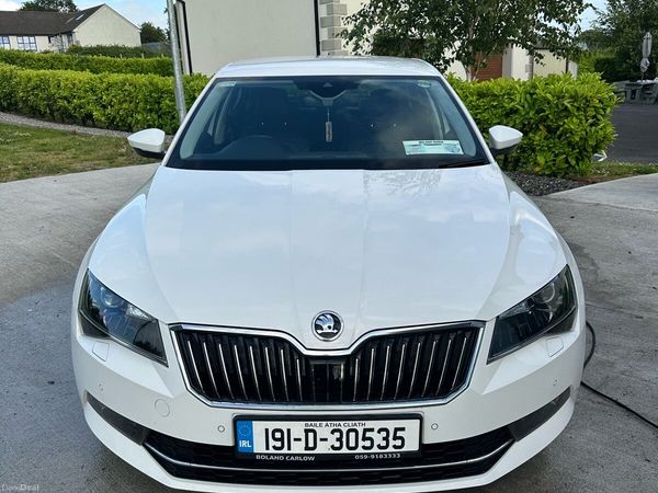 Skoda Superb Saloon, Diesel, 2019, White