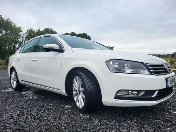 Volkswagen Passat Saloon, Diesel, 2014, White