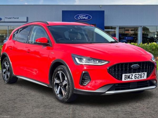 Ford Focus Hatchback, Petrol, 2023, Red