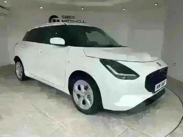 Suzuki Swift Hatchback, Petrol Hybrid, 2025, White