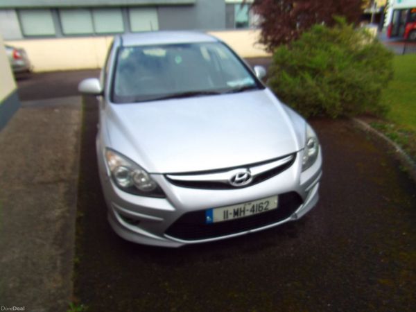 Hyundai i30 Hatchback, Diesel, 2011, Silver