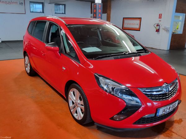 Vauxhall Zafira MPV, Diesel, 2014, Red