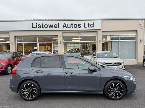 Volkswagen Golf Hatchback, Diesel, 2023, Grey