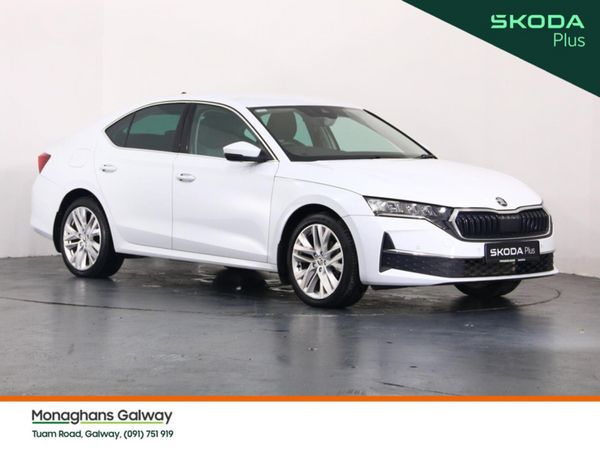 Skoda Octavia Hatchback, Diesel, 2025, White