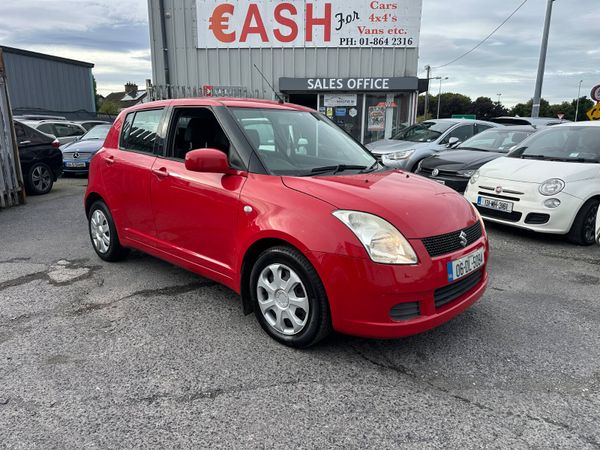 Suzuki Swift Hatchback, Petrol, 2006, Red