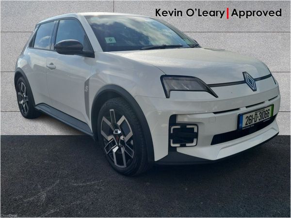 Renault 5 Hatchback, Electric, 2026, White