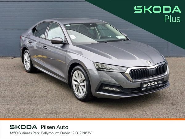 Skoda Octavia Saloon, Petrol, 2024, Grey